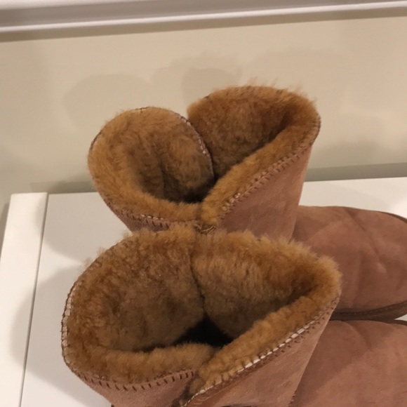 Groove boots (look like uggs) - Picture 4 of 7